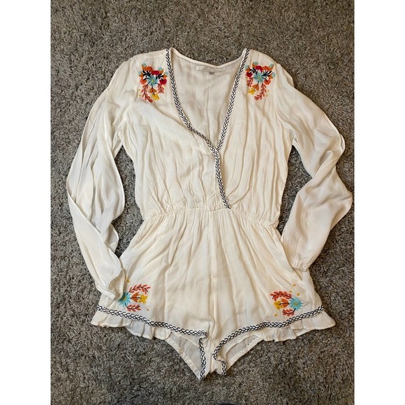Adriana Romper in Ivory Lovers + Friends - Picture 4 of 9